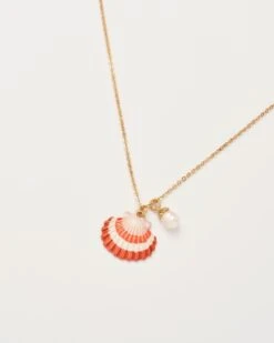 Clam Shell And Pearl Worn Gold Short Necklace